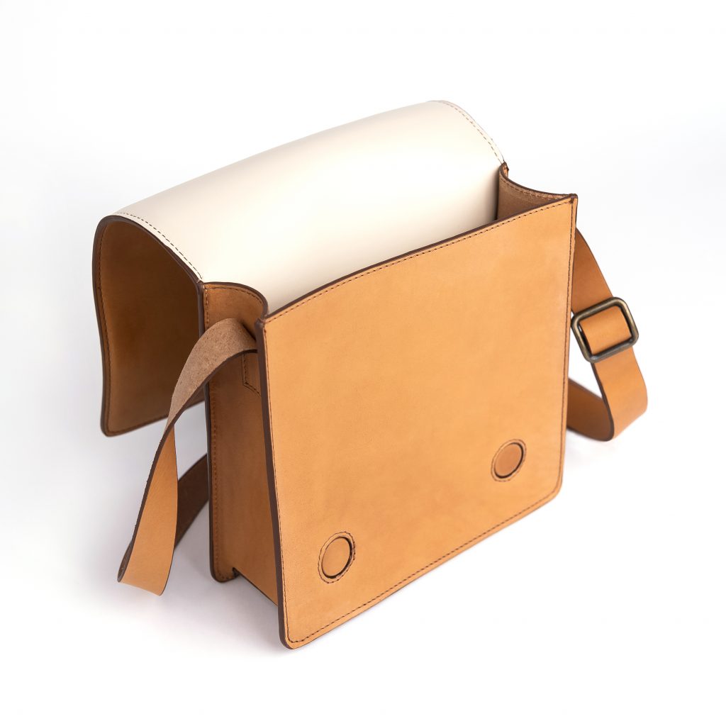 SIMPLE LINE MEDIA - NATURALE - APERTA